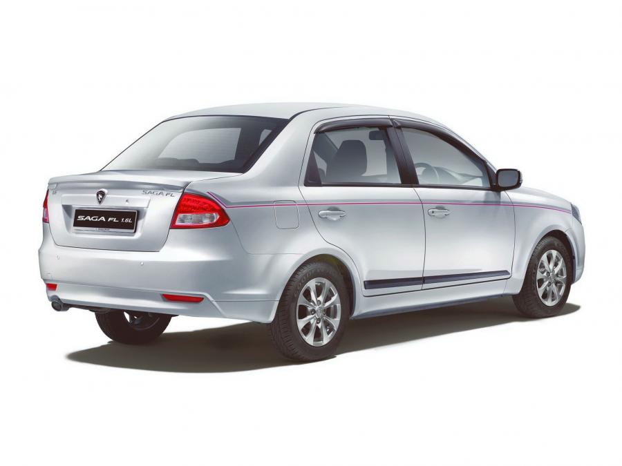  Proton Saga FL Executive 2011 года  (фото 3 из 3)
